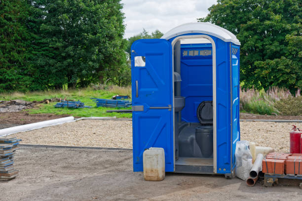 Portable Toilet Rental for Emergency Services in Deland, FL